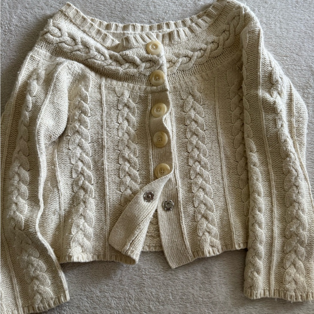 Coquette Cute Old Navy Knit Cream Sweater